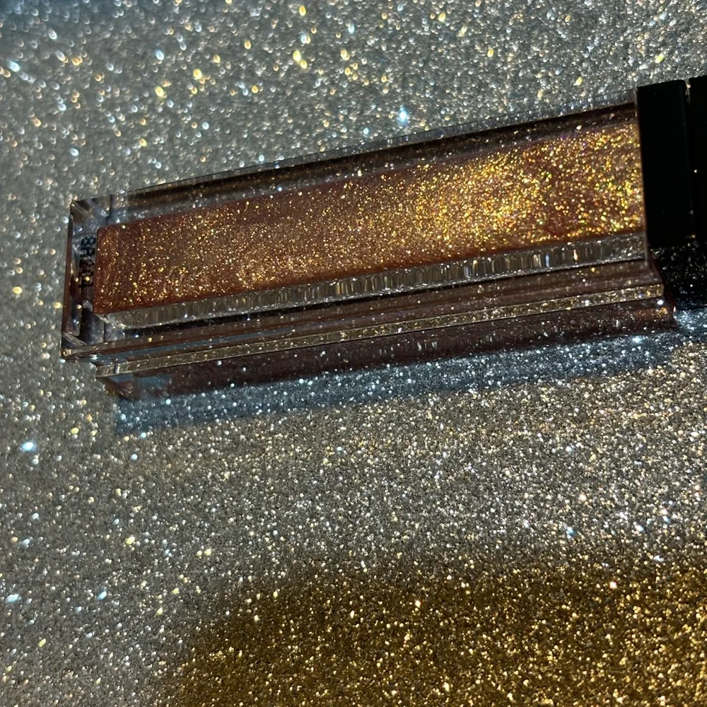 BNIB! JOUER Long Wear Lip Topper in Champagne Gold 🍾🥂
